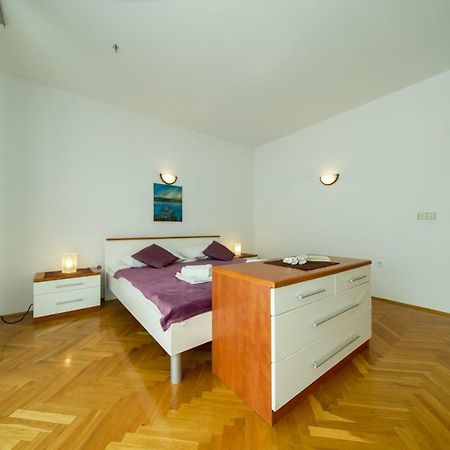 Apartments L&L ดูกีรัท ภายนอก รูปภาพ