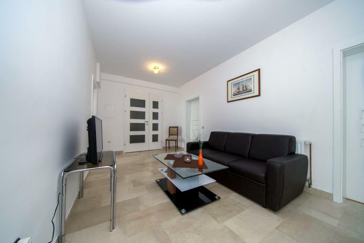 Apartments L&L ดูกีรัท ภายนอก รูปภาพ
