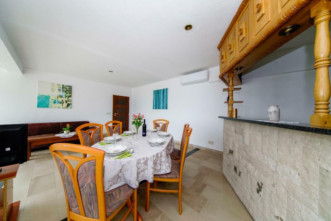 Apartments L&L ดูกีรัท ภายนอก รูปภาพ