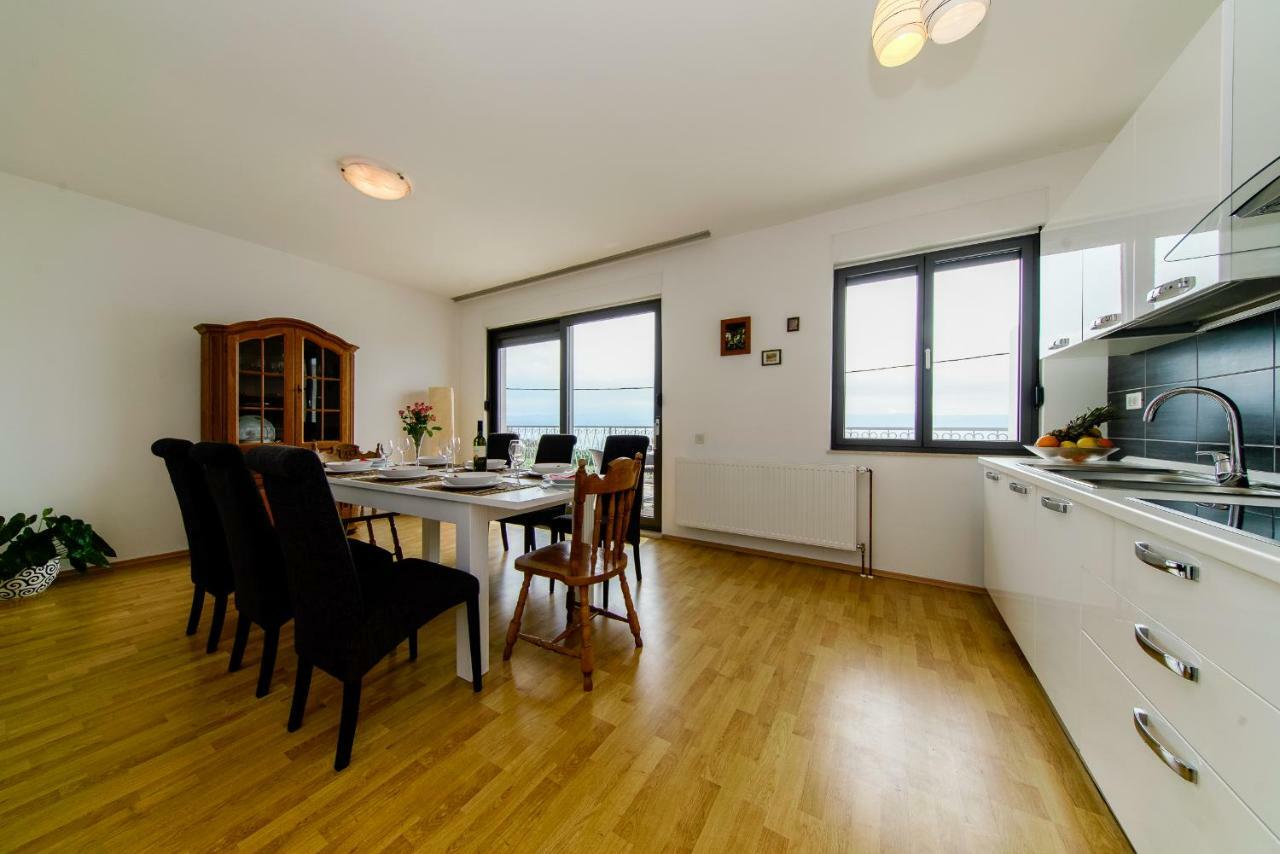 Apartments L&L ดูกีรัท ภายนอก รูปภาพ